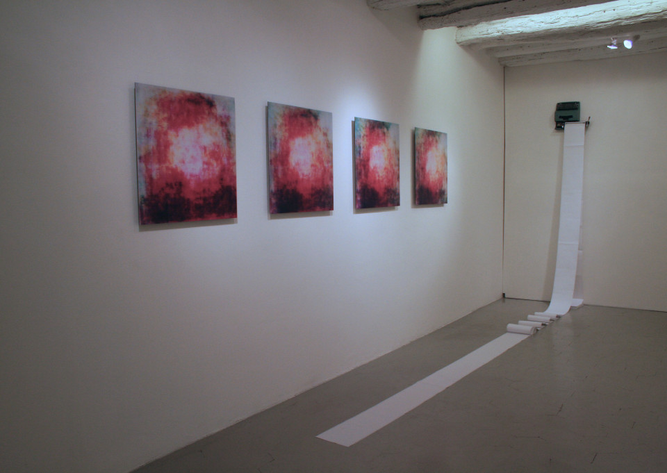 Avatar, installation view in "vicinilontani" exhibition, 2009. Courtesy: viamoronisedici spazioarte.